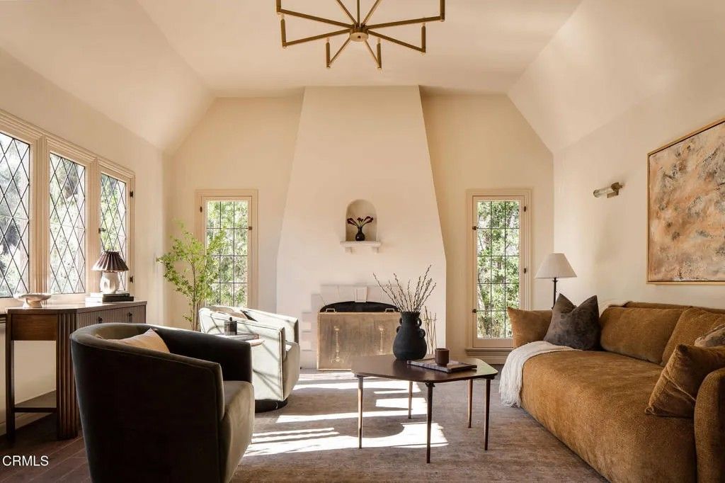 Photo of 3465 Rowena Avenue, Los Angeles, CA 90027 (MLS # P1-25577)