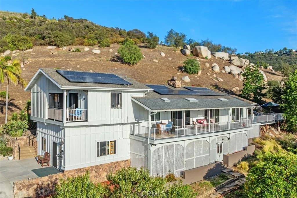 Photo of 775 Old Oak Ridge, San Marcos, CA 92069 (MLS # ND26123340)