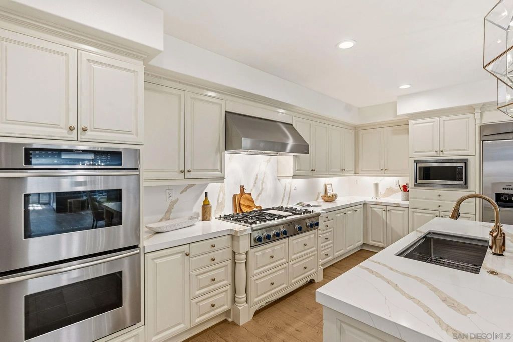 Photo of 3228 Sitio Montecillo, Carlsbad, CA 92009 (MLS # 260008908)