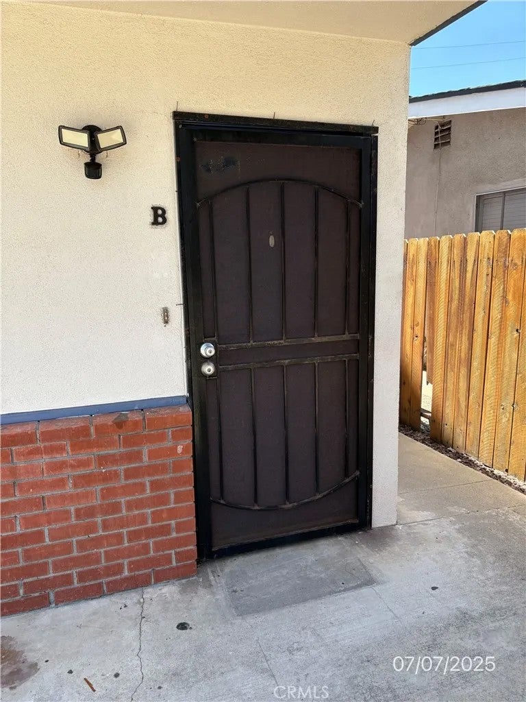Photo of 141 S Myers St #B, Oceanside, CA 92054 (MLS # SW26142436)
