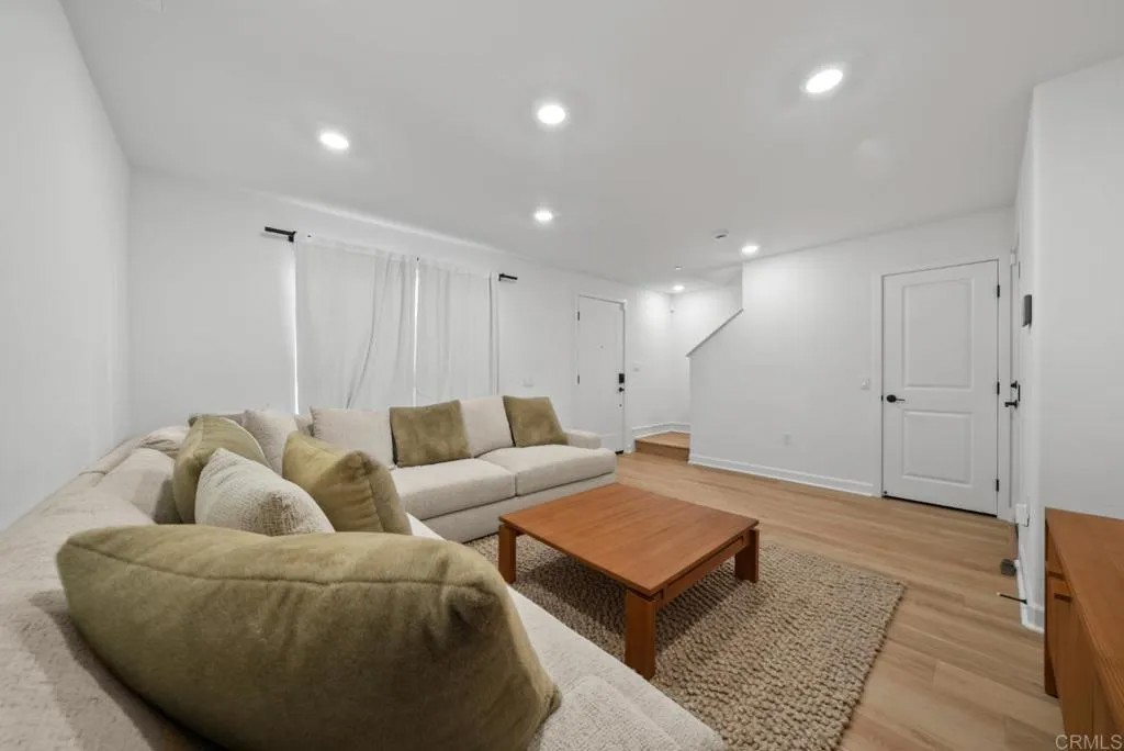 2325 Acara Circle