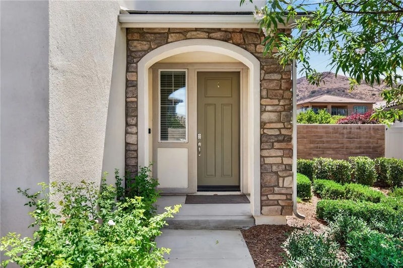 24170 Hillcrest 1