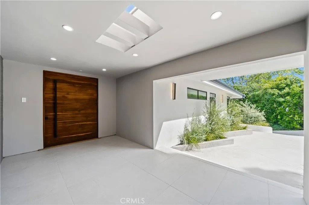 16105 Clear Oak Drive