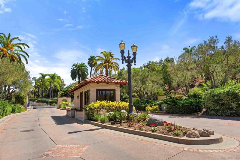 31396 Lake Vista Circle