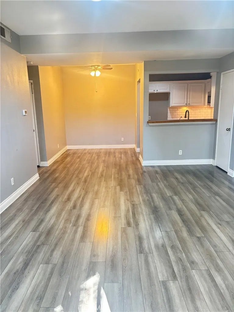 23811 Del Monte