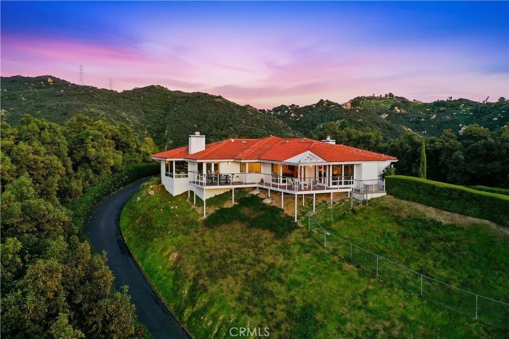 Photo of 2366 Green Valley, Fallbrook, CA 92028 (MLS # SW26025214)