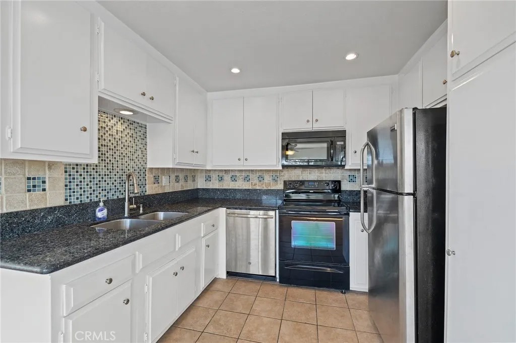 1187 E 3rd 202