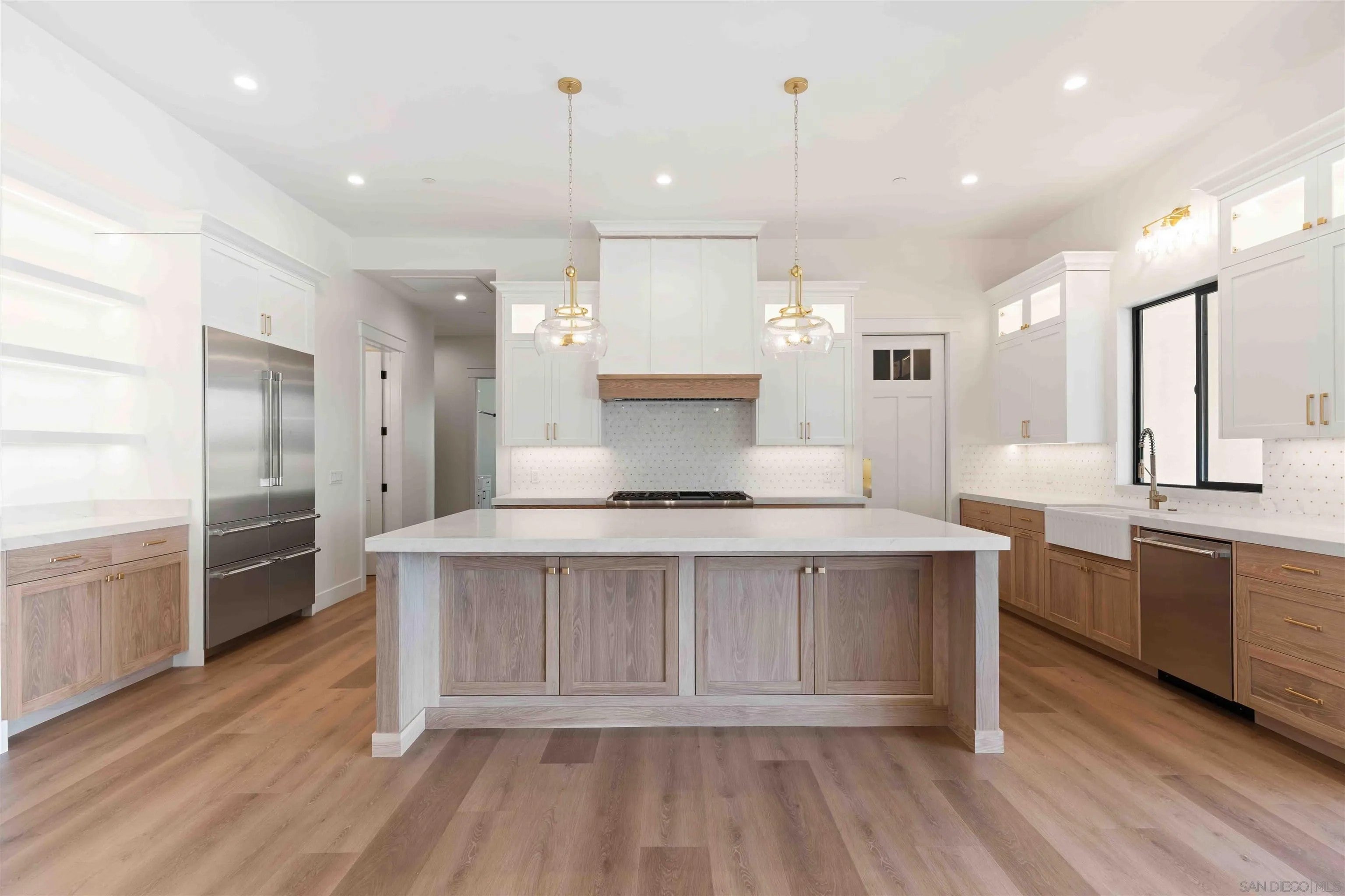 575 Twin Country Lane