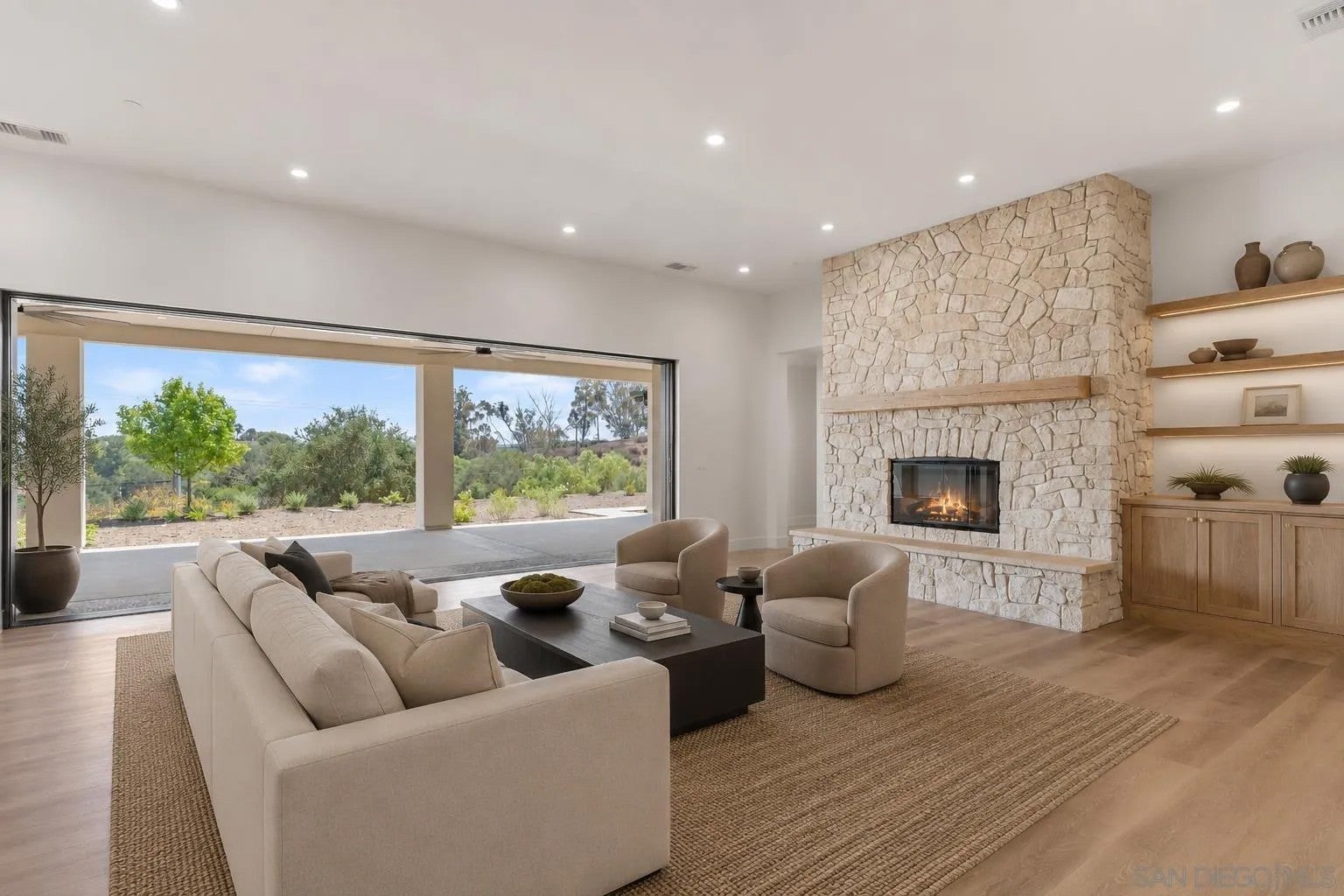 575 Twin Country Lane