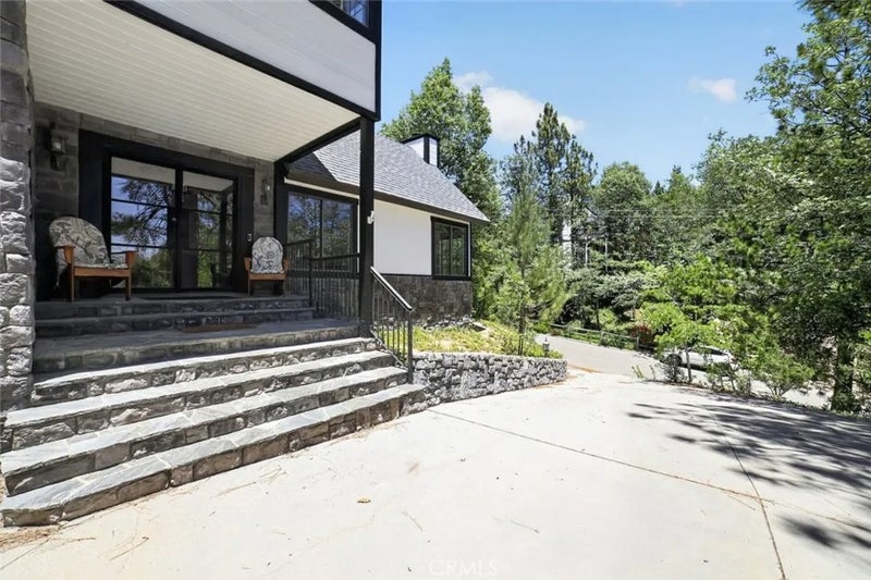 1198 Montreal Drive