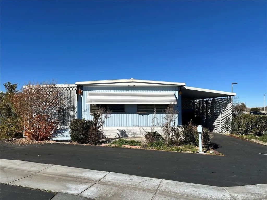 Photo of 14411 Palmdale Rd #SPC 6, Victorville, CA 92392 (MLS # HD26011888)