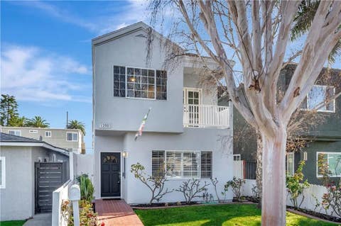 Photo of 1208 California Street, Huntington Beach, CA 92648 (MLS # OC26046846)