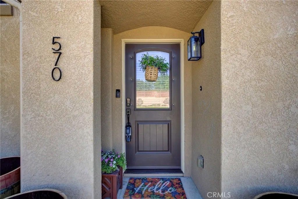 Photo of 570 River Oaks Drive, Paso Robles, CA 93446 (MLS # SC26071076)