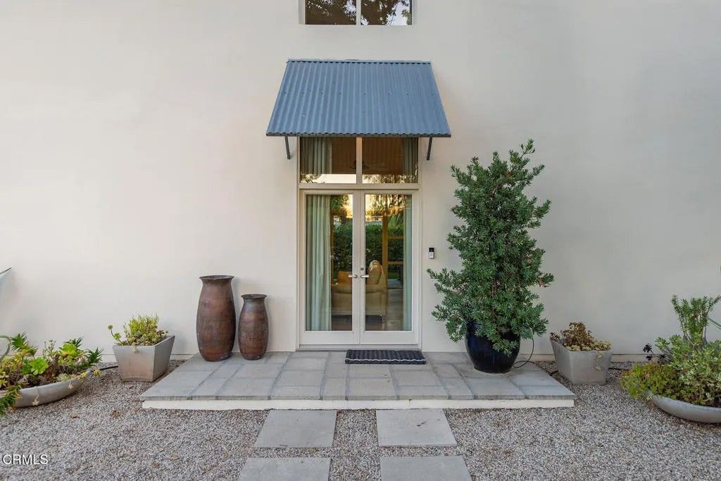 Photo of 312 Fox Street, Ojai, CA 93023 (MLS # V1-33708)