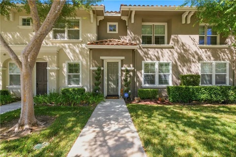 Photo of 24085 Avocado Lane, Valencia, CA 91354 (MLS # SR26161478)