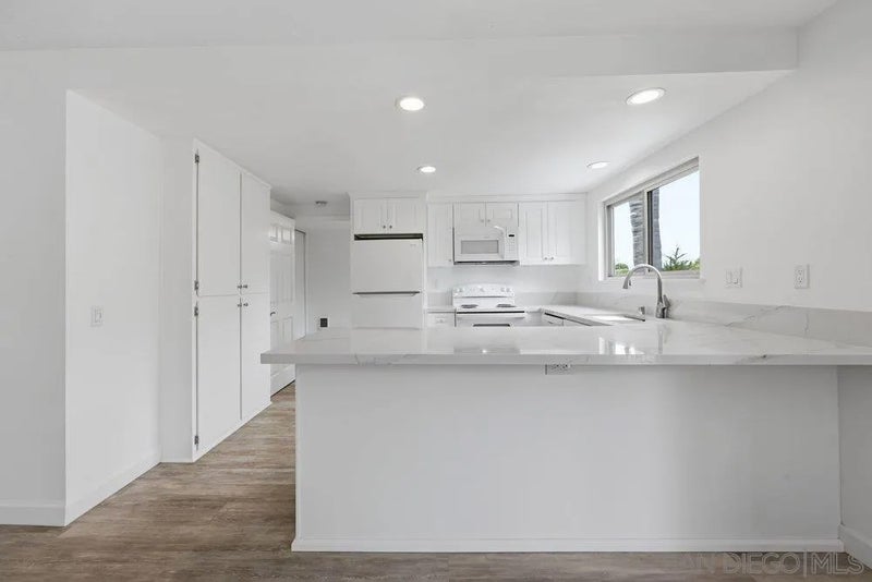 155 Rosebay Dr 40
