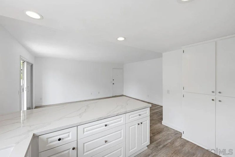 155 Rosebay Dr 40