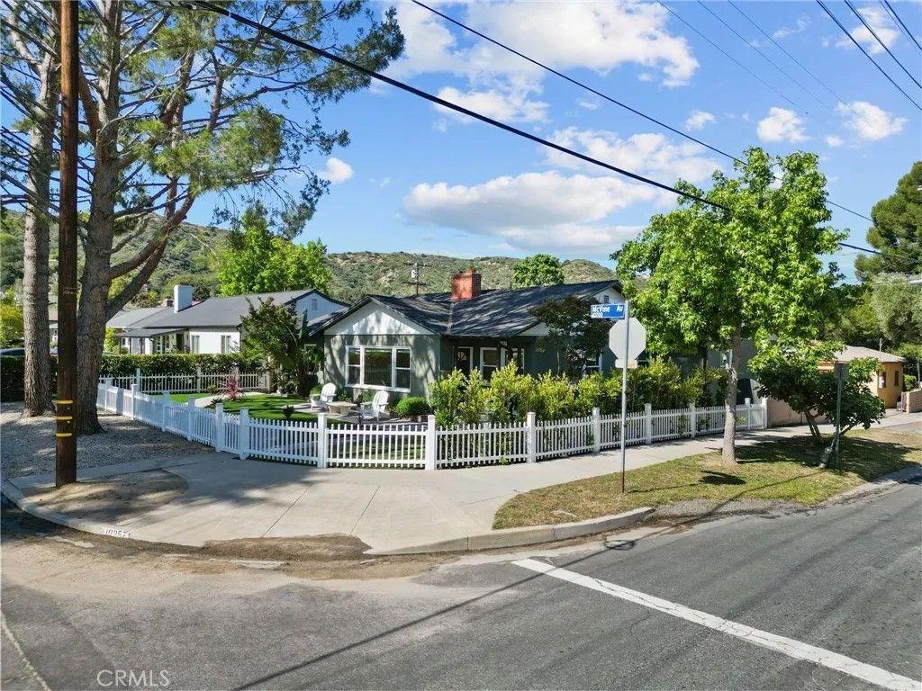 Photo of 10257 Mcvine Avenue, Sunland, CA 91040 (MLS # BB26104039)
