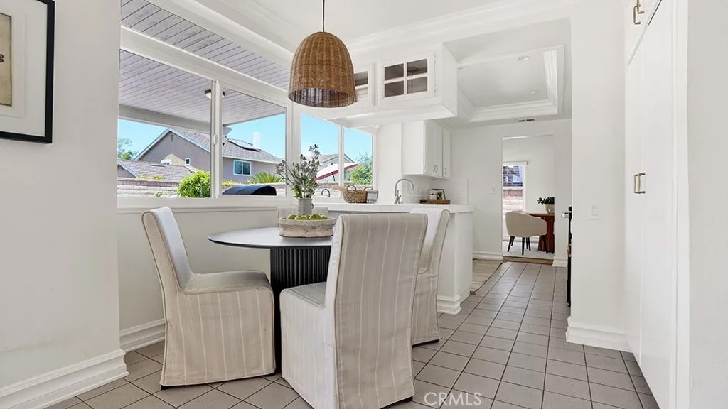 22995 Ashwood
