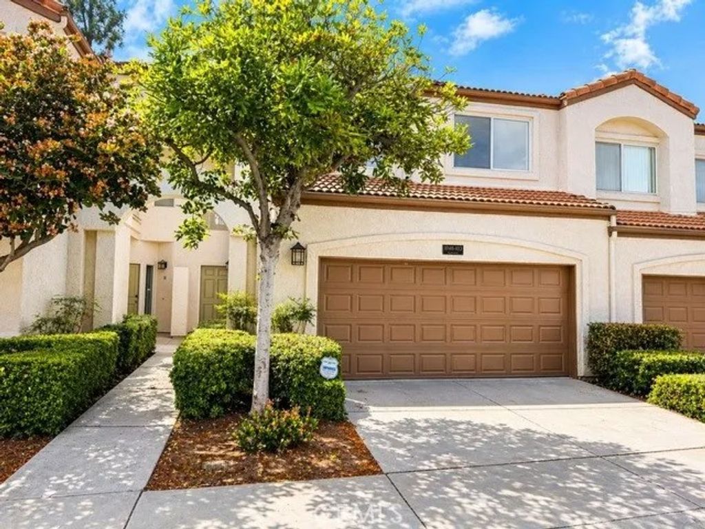 Photo of 1048 Explanada St #103, Corona, CA 92879 (MLS # IG26088064)