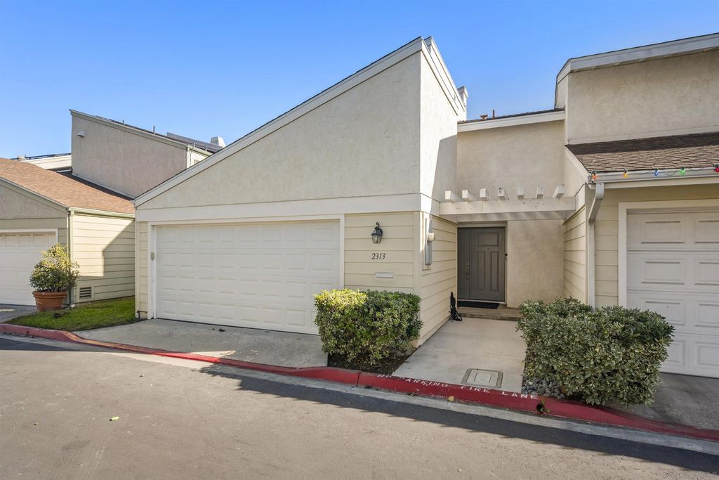 Photo of 2313 Caminito Mira, San Diego, CA 92107 (MLS # 250045398)