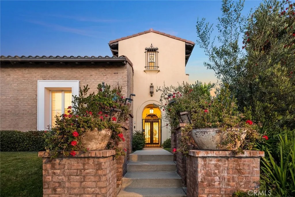 510 E Viewcrest