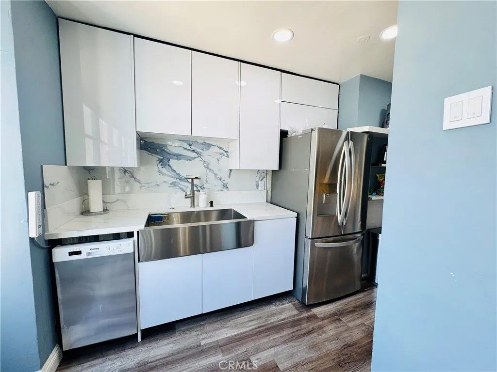 Photo of 100 Atlantic Avenue #1012, Long Beach, CA 90802 (MLS # IV26066186)