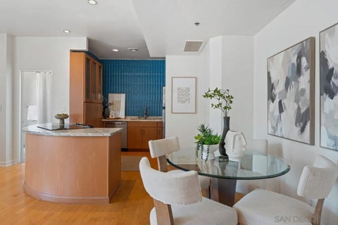 Tiny photo for 702 Ash St #509, San Diego, CA 92101 (MLS # 260009161)