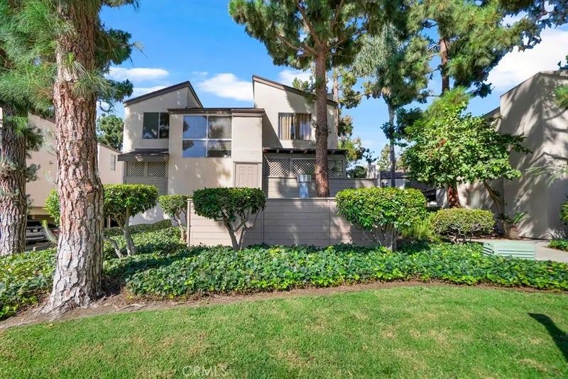 1270 Cabrillo Park