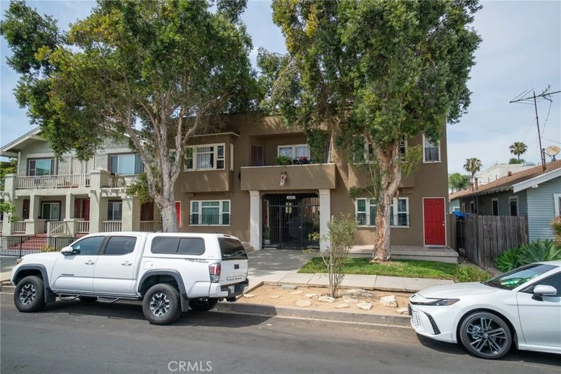1111 Pine Avenue