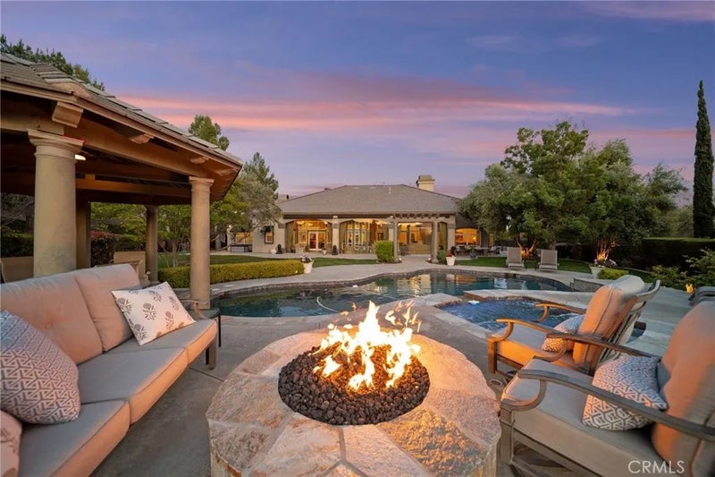 38565 Celine Cove