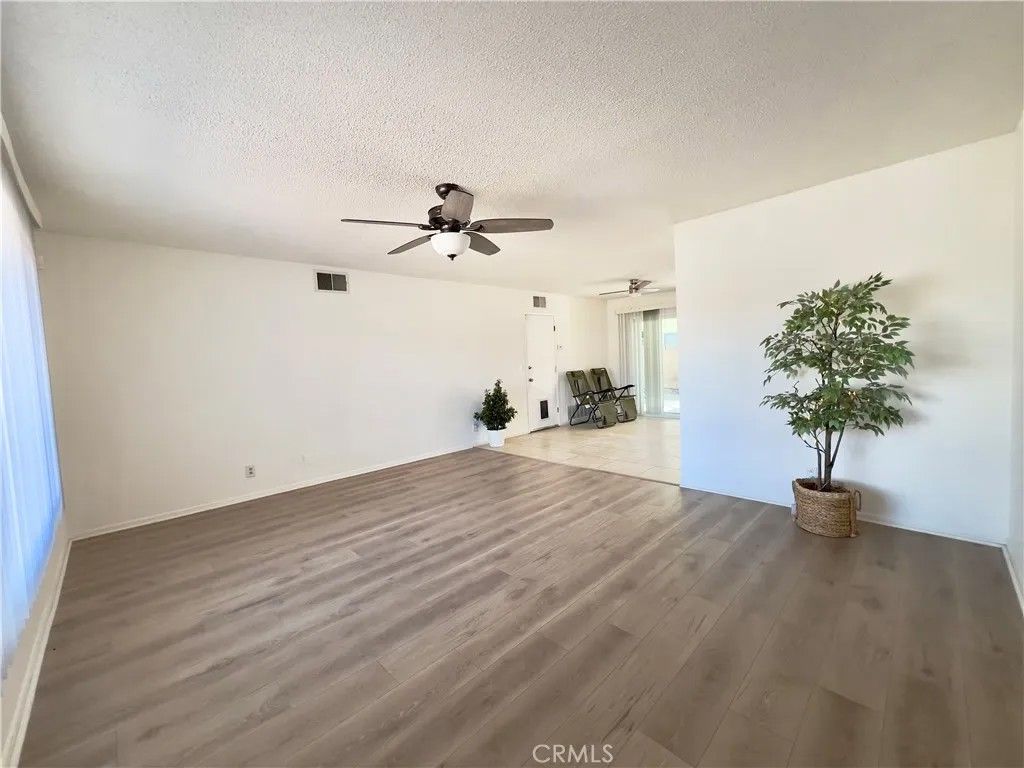 Photo of 1521 W Westmont Ave, Hemet, CA 92543 (MLS # WS26057319)