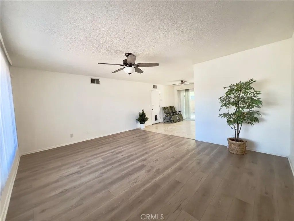 Photo of 1521 W Westmont Ave, Hemet, CA 92543 (MLS # WS26057319)