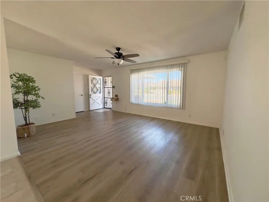 Photo of 1521 W Westmont Ave, Hemet, CA 92543 (MLS # WS26057319)