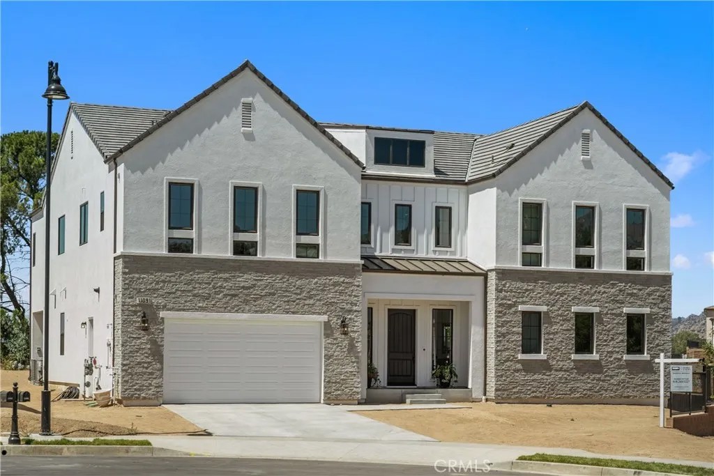 11091 Woodcrest Court