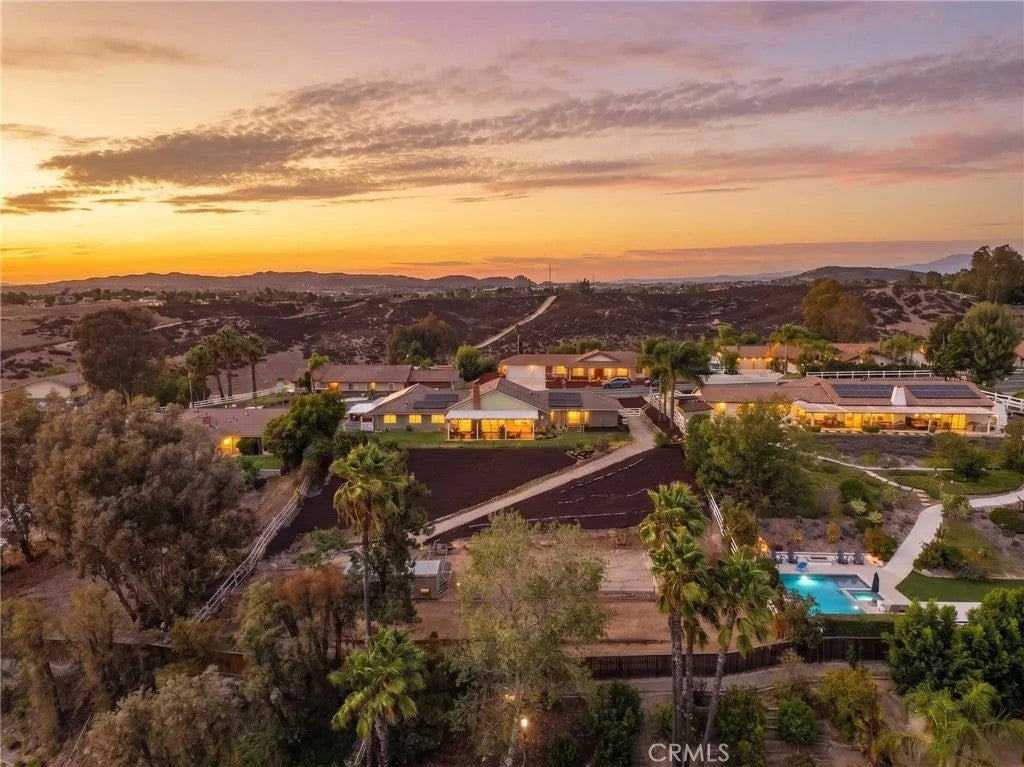 Photo of 30701 Del Rey RD, Temecula, CA 92591 (MLS # SW26229965)