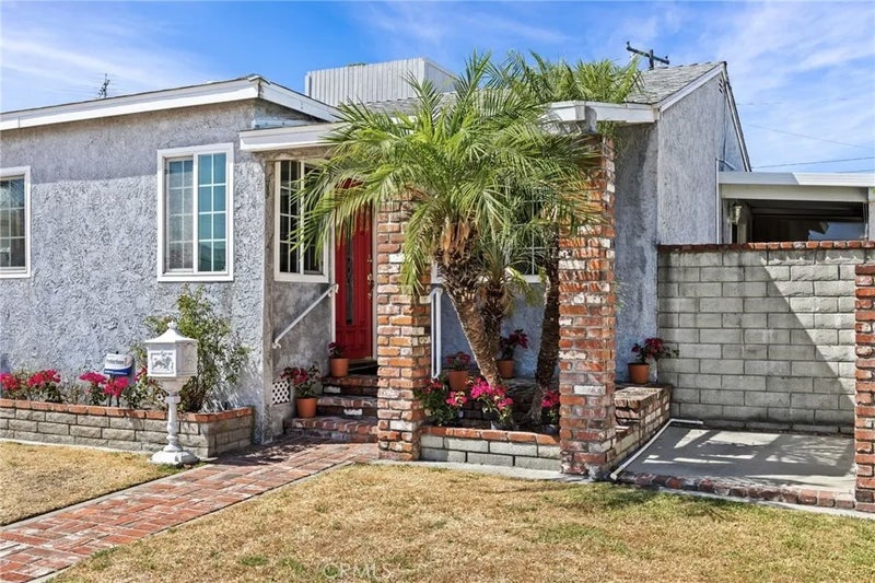 4849 San Gabriel