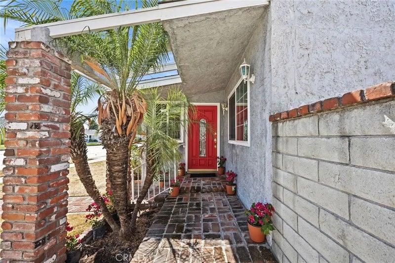 4849 San Gabriel