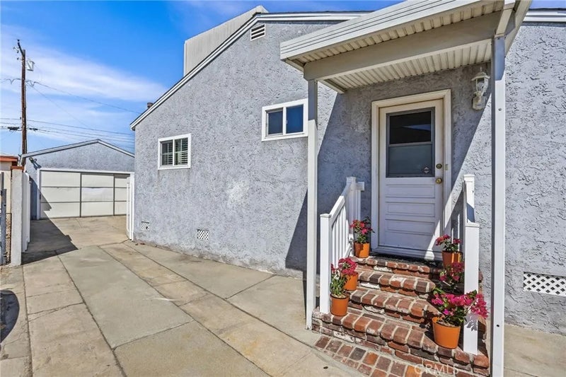 4849 San Gabriel