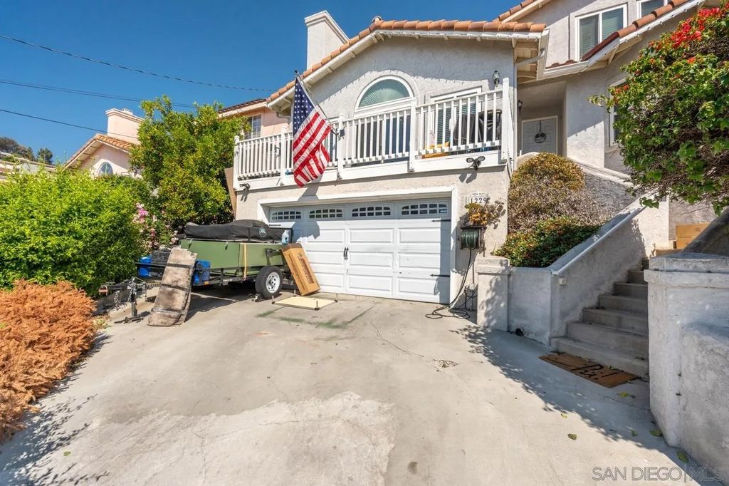 Photo of 1229 La Mesa AVE, Spring Valley, CA 91977 (MLS # 260012398)