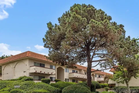 8671 Lake Murray Blvd Unit 4, San Diego, CA 92119 - #: 250038446
