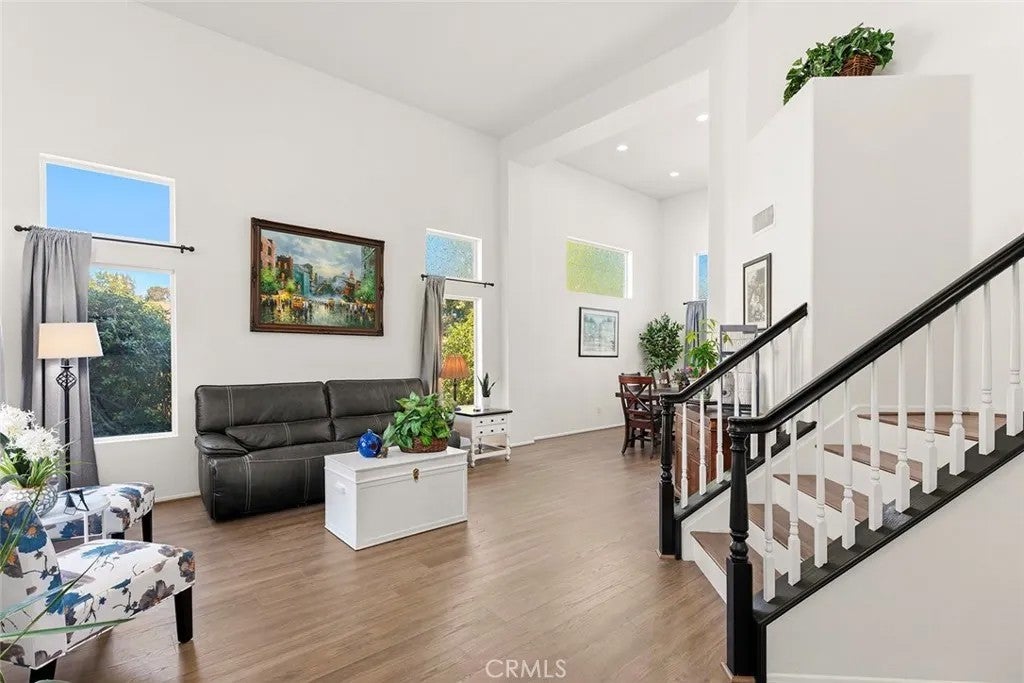 42276 Camino Merano