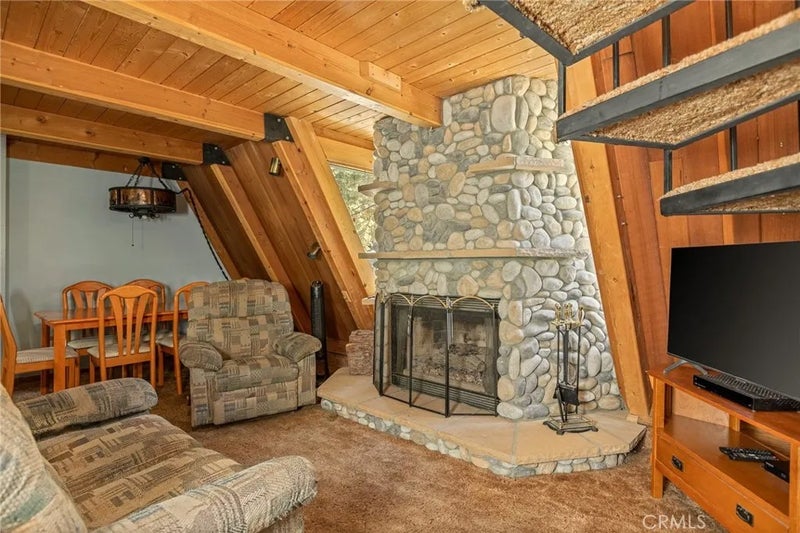 2396 Ridge Drive