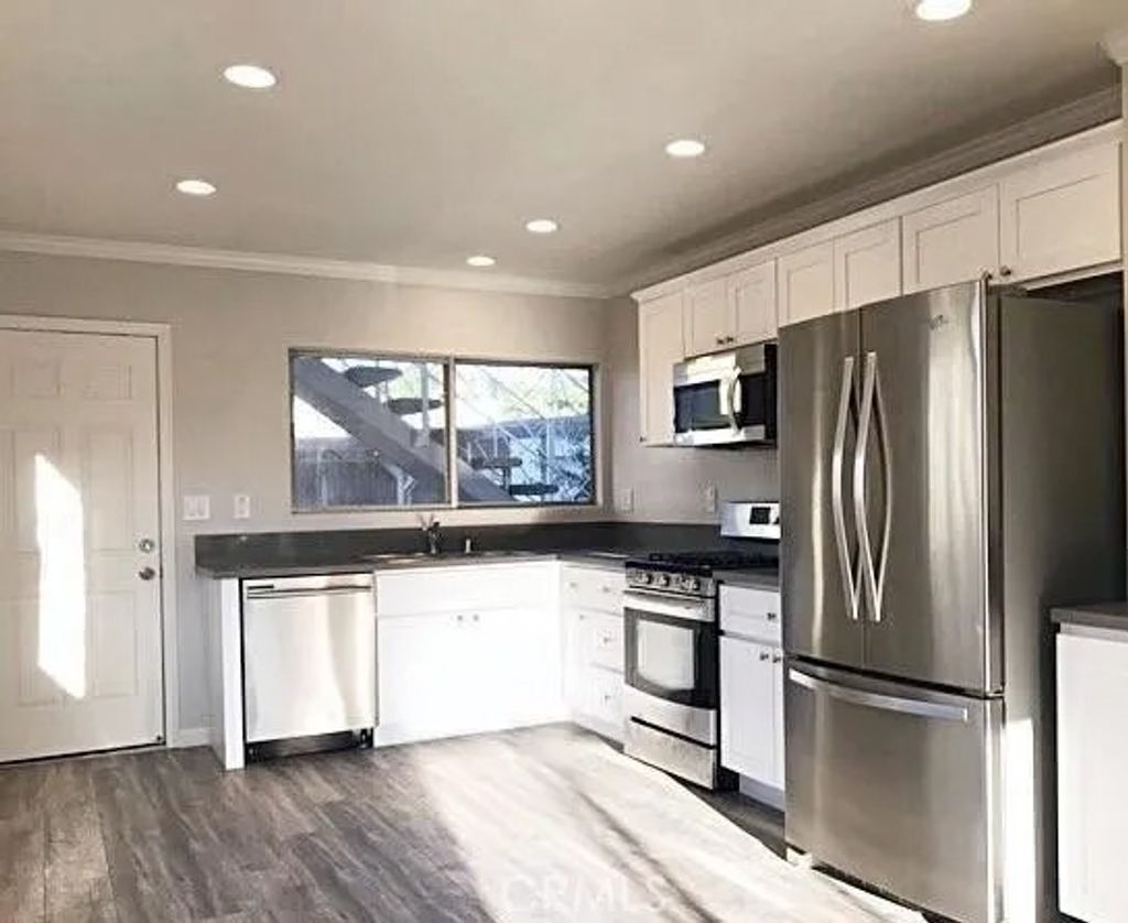 Photo of 716 Fischer St, Glendale, CA 91205 (MLS # SR26065899)