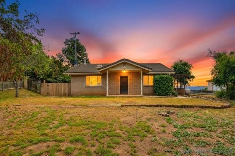 Photo of 487 Mountain View, El Cajon, CA 92021 (MLS # 260007873)