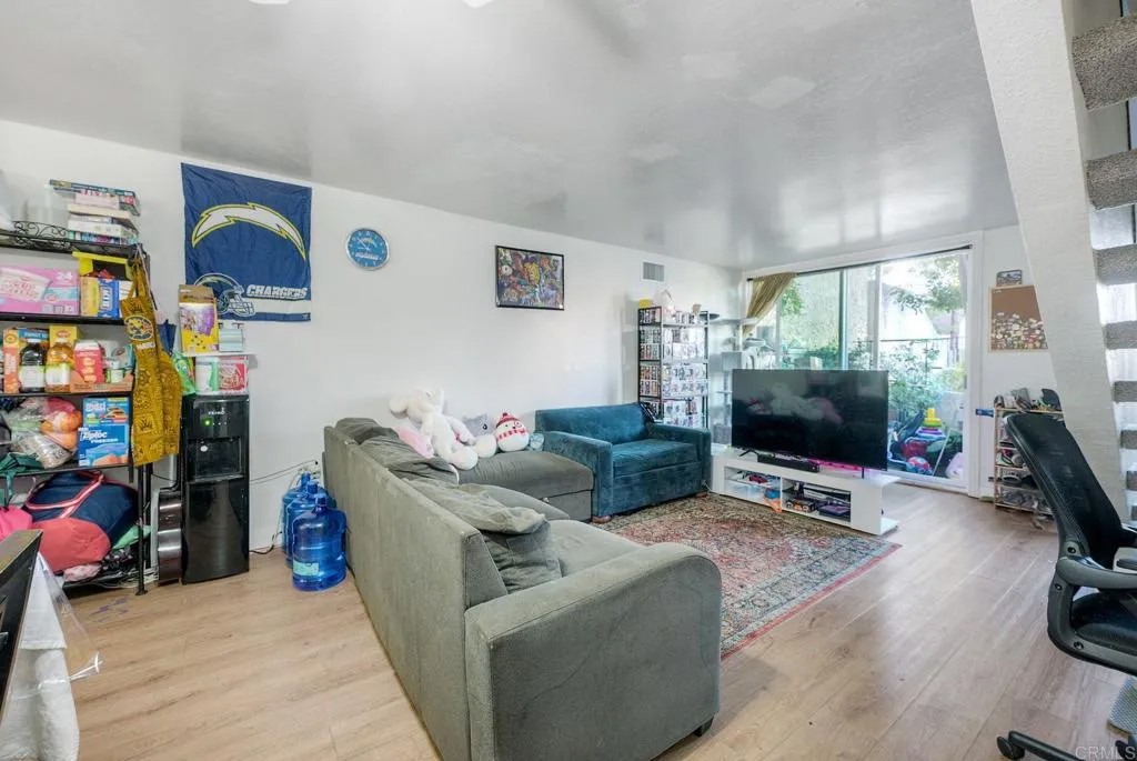 7940 University Avenue 14