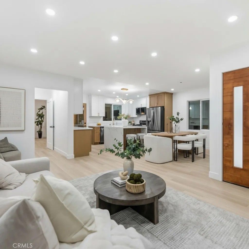 Photo of 3516 Roxanne Ave, Long Beach, CA 90808 (MLS # PW26057591)