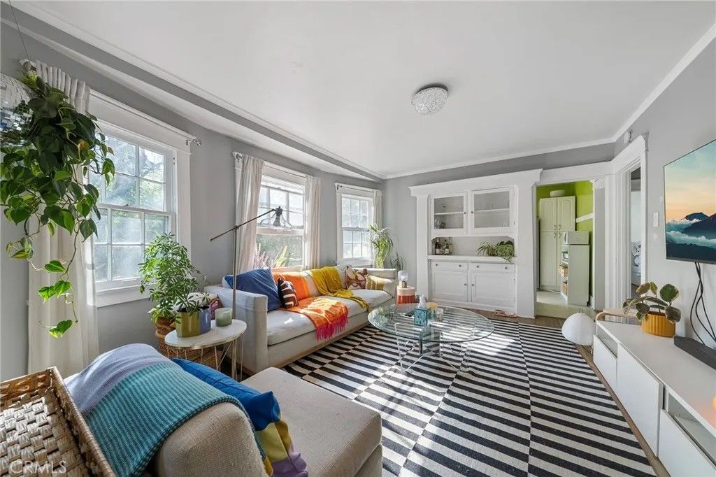 Photo of 262 Thorne, Los Angeles, CA 90042 (MLS # CV26021468)