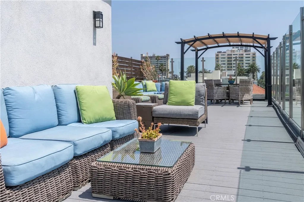 901 Ocean Avenue