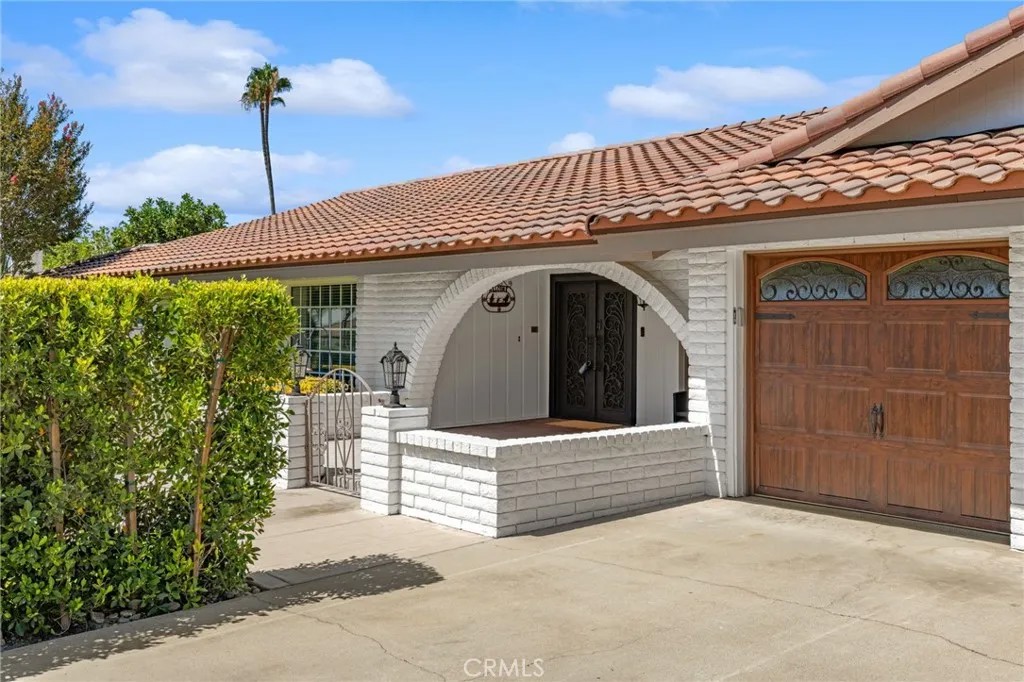 1763 N Vallejo Way